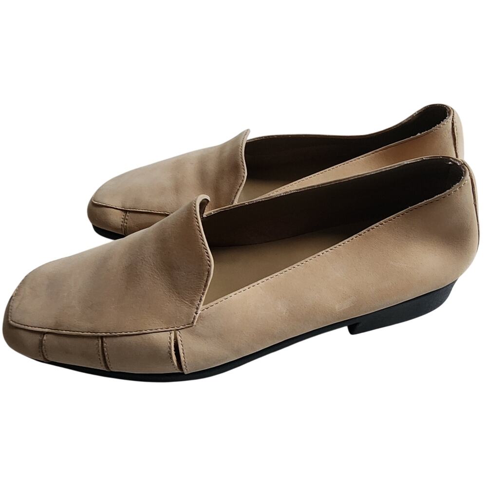 NWOT Judith Parsnip Loafer Shoes Womens Leather Comfort Round Toe Slip